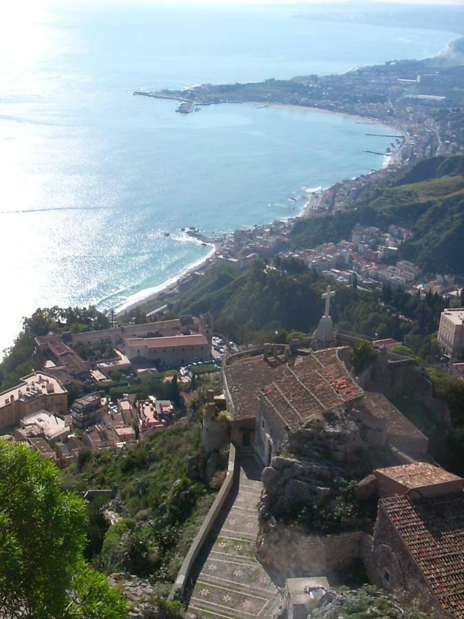 Taormina Castle And Sea View Apartman Kültér fotó